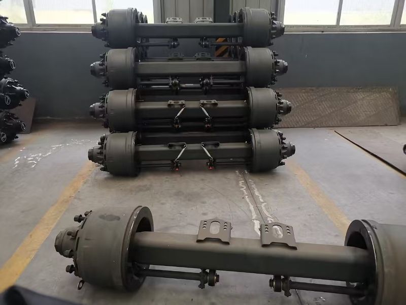 JINAN HOWOSTAR AUTO PARTS CO.,LTD ligne de production en usine